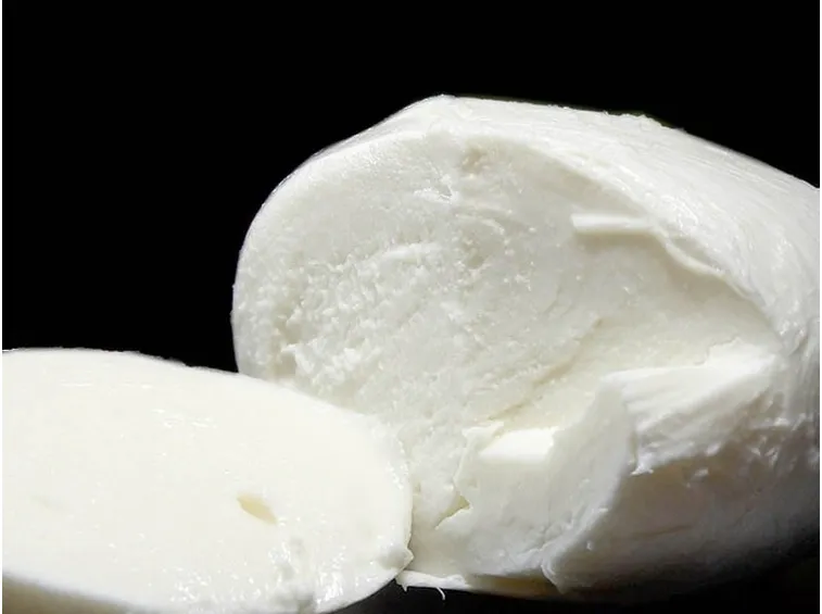 Mozzarella di tipo vaccino