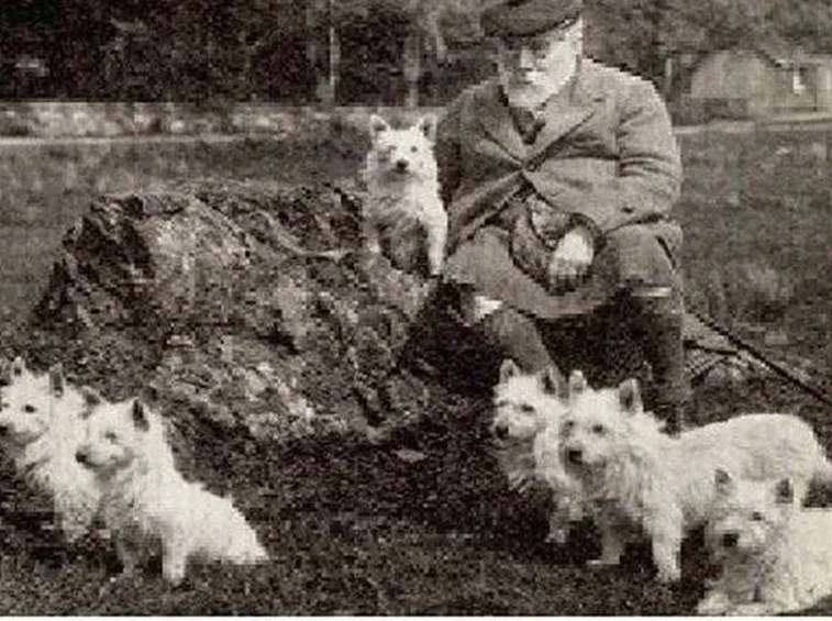 Il colonnello Malcolm e i white terrier